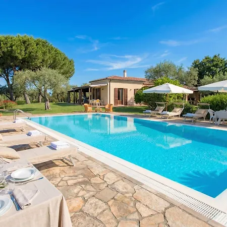 Villa Luna Smeralda Ad Con Piscina Ad Uso Esclusivo Per 8 Persone *